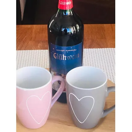 Neu! Lieblingsplatz Og ألتيناو